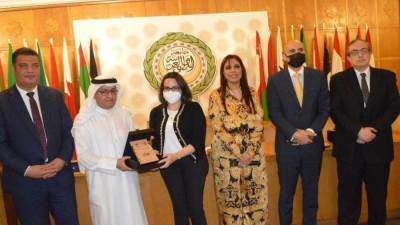 دانون مصر تحصل على جائزة المؤسسة العربية لأعمال الخير