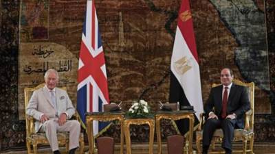 السيسي يستقبل الأمير تشارلز في الاتحادية ويؤكد تضامنه مع بريطانيا ضد الإرهاب