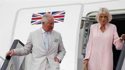 شاهد صور الأمير تشارلز وقرينته في لحظة استثنائية فى أعظم المواقع المصرية