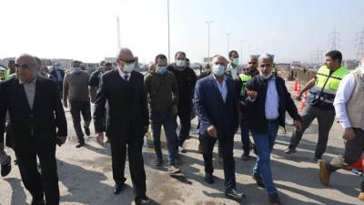 "الوزير" يتفقد مواقع العمل بمشروع التطوير الشامل للطريق الدائري حول القاهره الكبرى