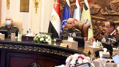 وزير الدفاع يحضر اختبارات كشف الهيئة للطلاب المتقدمين بالكلية الحربية