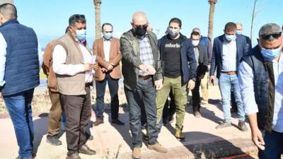 وزير الإسكان يتفقد المشروعات السكنية وتطوير الكورنيش بمدينة المنصورة الجديدة