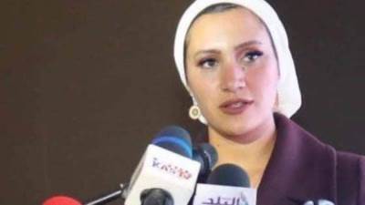 "ايه مدني" تعرب عن سعادتها بفوزها بجائزة محمد بن راشد آل مكتوم