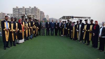 وزير الري يكرم 22 صوماليًا أتموا تدريبات "الإدارة المتكاملة للمياه والاراضى"