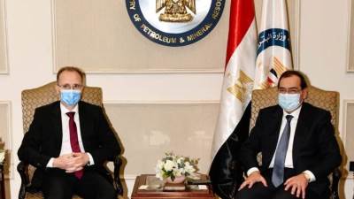 "وزير البترول"و"السفير البلغاري" يبحثان التعاون فى مجال الطاقة وبخاصة الغاز الطبيعى المصري