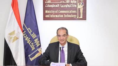 وزير الاتصالات: لا مساس بحقوق المستخدمين في صفقة فودافون مصر