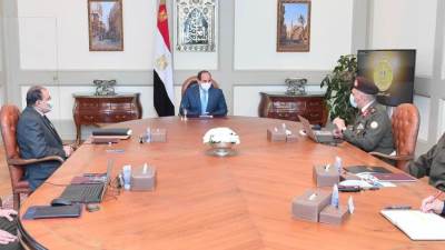 السيسي يوجه بتطبيق ارقى التصميمات الهندسية في كافة المداخل المؤدية للعاصمة الإدارية