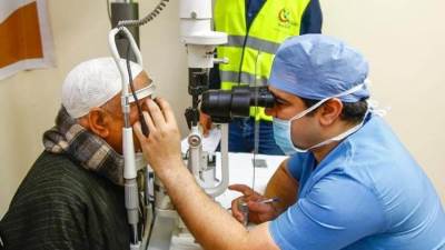 وزيرة الهجرة: إجراء 66 عملية جراحات عيون و243 نظارة طبية لأهالى الحرجة