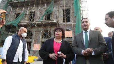 وزيرة الثقافة ومحافظ الدقهلية يتفقدان أعمال ترميم مبنى أوبرا المنصورة