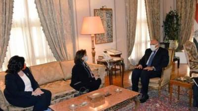 شكري يؤكد للمديرة التنفيذية لهيئة الأمم المتحدة تعزيز مصر لحقوق المرأة