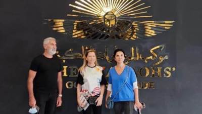 المتحف القومي للحضاراة يستقبل عائلة المصمم العالمي اللبناني ايلي صعب