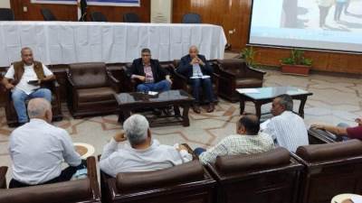 رئيس جهاز"6 أكتوبر"يستكمل لقاءات سكان عددٍ من الأحياء بالمدينة لبحث مقترحاتهم وشكاواهم