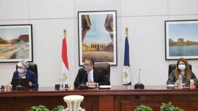 وزير السياحة والآثار يناقش الاستعدادات لاحتفالية سانت كاترين