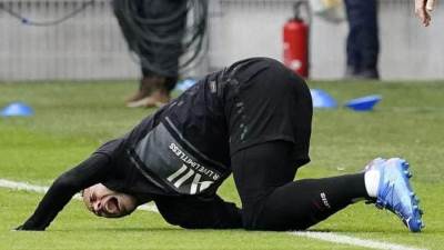 نيمار بعد تعرضه لاصابة في الكاحل: سأعود افضل واقوى