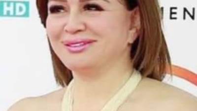 بإطلالة ساحرة..إلهام شاهين تخطف الأنظار في ثالث أيام مهرجان القاهرة