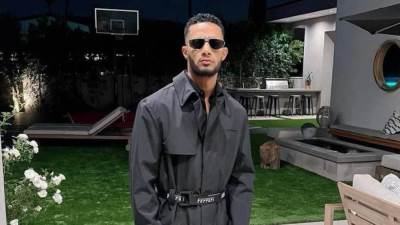 بعد رفض دعوي شطبه.. شاهد محمد رمضان يثير الجدل من جديد