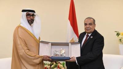 "وزير الدولة للإنتاج الحربي"و"وزير الدولة لشئون الدفاع الإماراتي" يبحثان سبل تعزيز التعاون