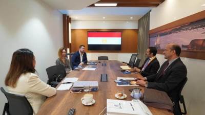 مصر للطيران تطرح استراتيجيتها وخططها المستقبلية حتي عام ٢٠٢٦