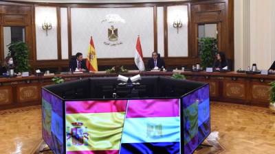 رئيس الوزراء ورئيس الحكومة الأسبانية يترأسان جلسة مباحثات موسعة لتعزيز علاقات التعاون