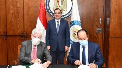وزارة البترول: مذكرة تفاهم مع تكنيكاس ريونيداس الإسبانية في مجال خفض الانبعاثات