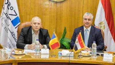 وفد روماني يبحث سبل التعاون المشترك وإقامة مشروعات رومانية داخل المنطقة