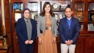 وزيرة الهجرة تستقبل رئيس المجلس الطبي في ولاية تكساس الأمريكية بحضور رئيس"فاكسيرا"