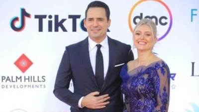 بإطلالة ساحرة .. ظهور نادر لزوجة ظافر العابدين في مهرجان القاهرة السينمائي