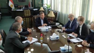  وزير قطاع الأعمال العام يبحث مع "ماز" البيلاروسية إنتاج أتوبيسات الغاز الطبيعي