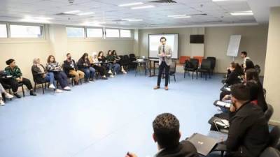 "السياسات العامة" ورشة عمل لمتدربي وحدة السياسات وتطوير الأعمال بالوزارة