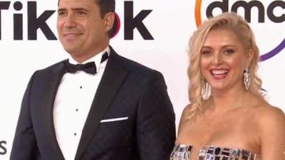 شاهد.. إطلالات النجوم في ختام مهرجان القاهرة السينمائي