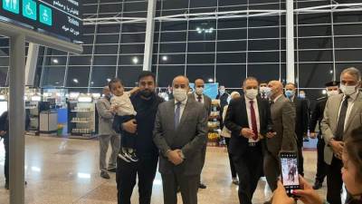 وزير الطيران المدنى يتفقد مطار الغردقة الدولى