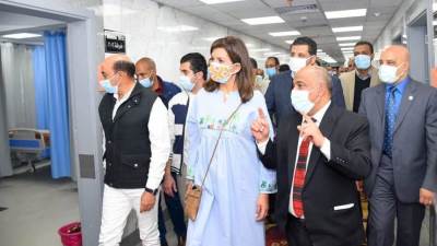 مكرم: فخورة بما تقدمه مستشفى أسوان الجامعي من خدمات لتوفير حياة كريمة