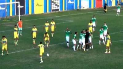 ما هي العقوبات المطبقة في مباراة لافيينا والواسطي؟..تعرف على التفاصيل