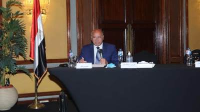 كامل الوزير يستعرض مشروعات وزارة النقل التي تخدم المناطق السياحية بمختلف المحافظات