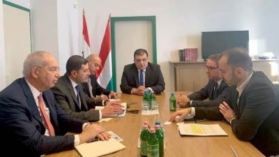 رئيس اقتصادية قناة السويس يلتقي مسئولي وزارة التجارة للتعريف بالفرص الاستثمارية