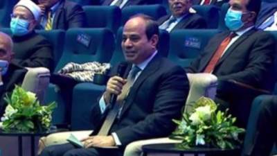 السيسي محزرا: انتبه للفكر المتطرف الأحمق الذي هدفه تدميرك وتدمير مستقبلك