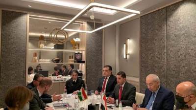 رئيس الهيئة العامة الاستثمار يبحث مع كبرى الشركات المجرية استثمارات جديدة بمصر