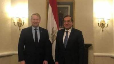 "الملا"يستعرض تقدم الأعمال في مجمع البحر الأحمر بالمنطقة الاقتصادية لقناة السويس