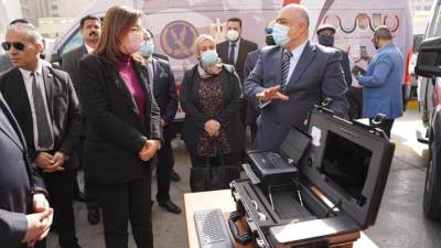 وزارة التخطيط تسلم دفعة جديدة من مراكز الخدمات المتنقلة