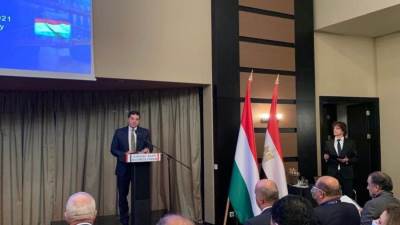 الرئيس التنفيذي للهيئة العامة للاستثمار والمناطق الحرة يفتتح منتدى الأعمال المصري ببودابست