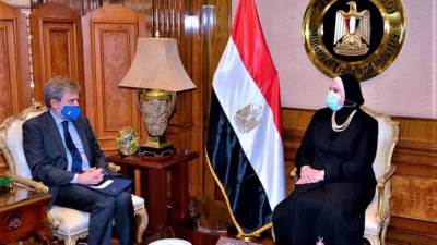 "وزيرة التجارة"تبحث مع السفير الإيطالي بالقاهرة تنمية التعاون الاقتصادي والتجاري بين البلدين