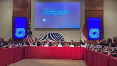 وزير البترول يبحث مع نواب الكونجرس في واشنطن التنسيق المصري الأمريكى في منتدي غاز شرق المتوسط ومؤتمر المناخ 