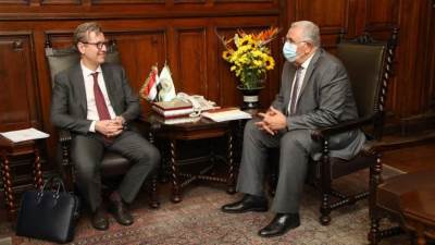 "القصير" ونائب وزير الزراعة الروسي يبحثان سبل التعاون الزراعي بين البلدين