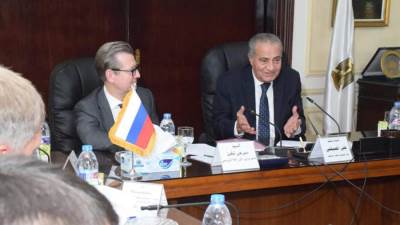 وزير التموين يبحث مع نائب وزير الزراعة الروسي سبل تعزيز التعاون