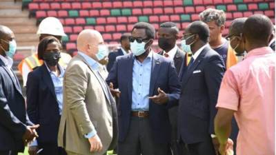 كاف يتفقد استعدادات الكاميرون لاستضافة كأس أمم إفريقيا 