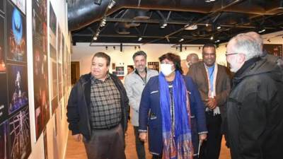 وزيرة الثقافة: استثمار الفرص الدولية للاطلاع على أحدث أشكال الإبداعات حول العالم