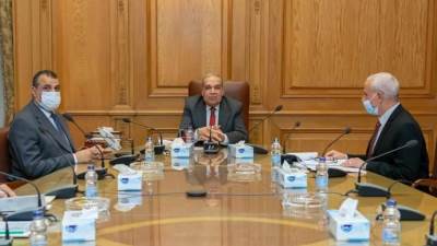 "وزير الإنتاج الحربي" يلتقي ممثلي شركة"إم جلوري الإماراتية" لمتابعة مستجدات التعاون