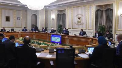 رئيس الوزراء يشيد بالحوار المفتوح للرئيس السيسي مع طلاب جامعة كفر الشيخ