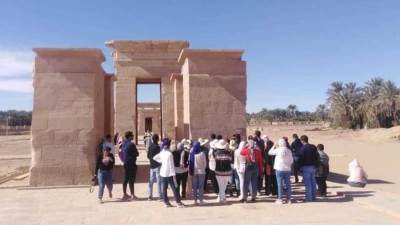 الشباب والرياضة تطلق اولى رحلات اعرف بلدك بالوادي الجديد 