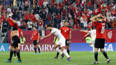 بعد استمرار التعادل السلبي في الشوطين الإضافيين..ركلات الترجيح تحسم مباراة مصر وقطر